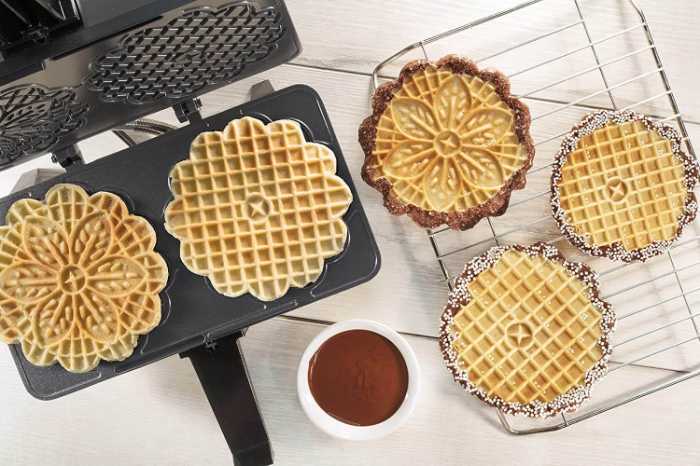 Pizzelle Makers 