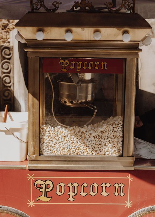 Popcorn Machines: The 3 Best on the Market for 2022